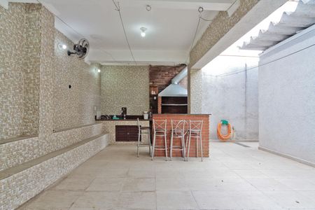 Casa à venda com 160m², 3 quartos e 8 vagasÁrea externa