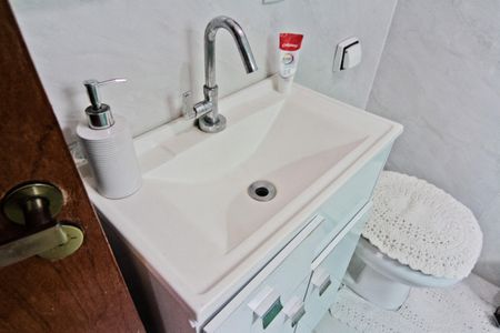 Casa à venda com 160m², 3 quartos e 8 vagasBanheiro da Suíte