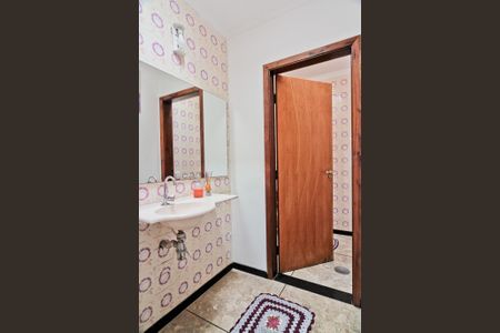 Casa à venda com 160m², 3 quartos e 8 vagasLavabo