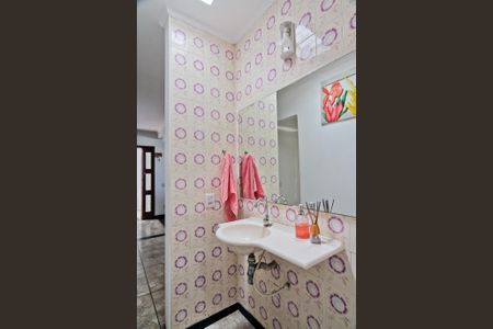 Casa à venda com 160m², 3 quartos e 8 vagasLavabo