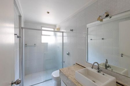 Apartamento à venda com 83m², 3 quartos e 2 vagas Apartamento à venda com 83m², 3 quartos e 2 vagasBanheiro