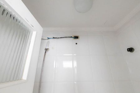 Apartamento à venda com 83m², 3 quartos e 2 vagas Apartamento à venda com 83m², 3 quartos e 2 vagasBanheiro de Serviço