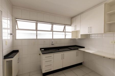 Apartamento à venda com 83m², 3 quartos e 2 vagas Apartamento à venda com 83m², 3 quartos e 2 vagasCozinha