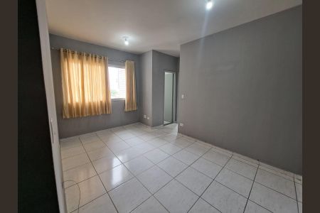 Sala de apartamento para alugar com 1 quarto, 80m² em Centro, Osasco