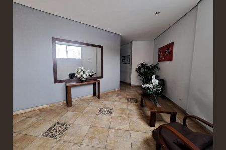Sala de apartamento para alugar com 1 quarto, 80m² em Centro, Osasco