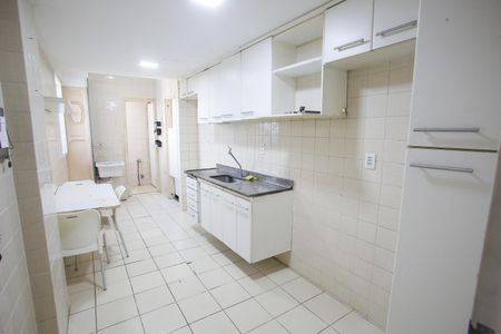 Apartamento para alugar com 169m², 3 quartos e 1 vaga Apartamento para alugar com 169m², 3 quartos e 1 vagaCozinha