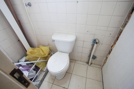 Apartamento para alugar com 169m², 3 quartos e 1 vaga Apartamento para alugar com 169m², 3 quartos e 1 vagaBanheiro de Serviço