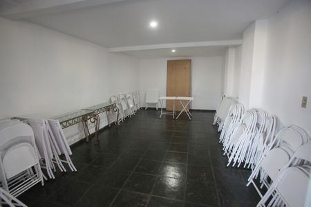 Apartamento para alugar com 169m², 3 quartos e 1 vaga Apartamento para alugar com 169m², 3 quartos e 1 vagaÁrea comum - Salão de festas