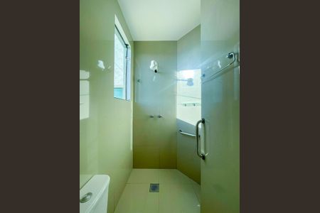 Casa à venda com 375m², 6 quartos e 8 vagasBanheiro da Suíte 1