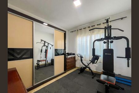 Casa à venda com 375m², 6 quartos e 8 vagasQuarto 4