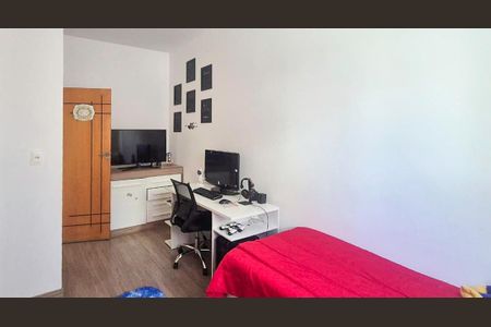 Casa à venda com 375m², 6 quartos e 8 vagasQuarto 1