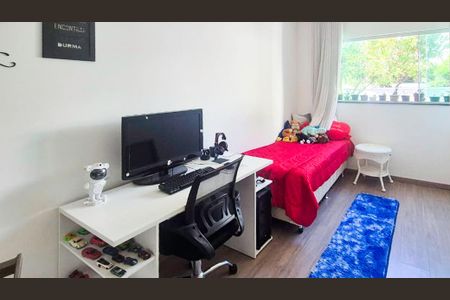 Casa à venda com 375m², 6 quartos e 8 vagasQuarto 1