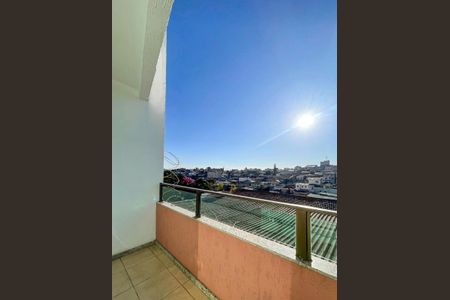 Casa à venda com 375m², 6 quartos e 8 vagasVaranda da Suíte 2