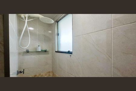 Casa à venda com 375m², 6 quartos e 8 vagasBanheiro 1