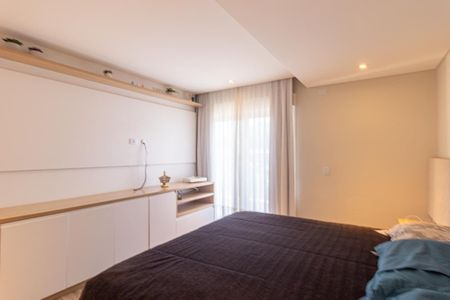 Casa de condomínio para alugar com 320m², 3 quartos e 4 vagasSuite 1