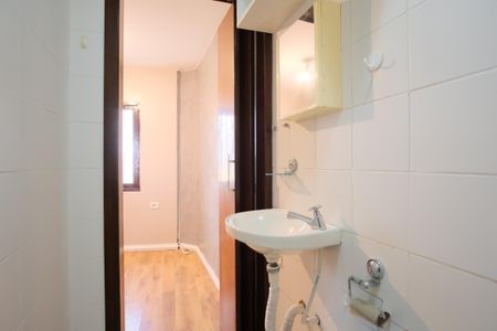 Casa para alugar com 250m², 5 quartos e 1 vagaEdícula - Banheiro da Suíte