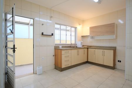 Casa para alugar com 250m², 5 quartos e 1 vagaCozinha