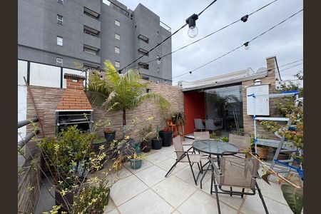 Apartamento à venda com 122m², 2 quartos e 2 vagas Apartamento à venda com 122m², 2 quartos e 2 vagasCobertura