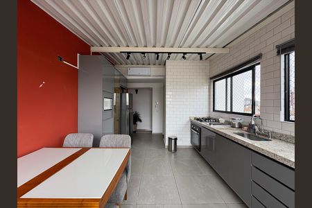 Apartamento à venda com 122m², 2 quartos e 2 vagas Apartamento à venda com 122m², 2 quartos e 2 vagasCozinha