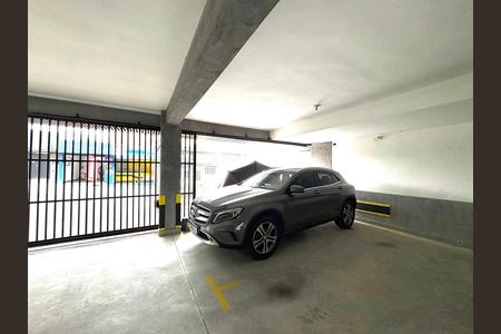 Apartamento à venda com 122m², 2 quartos e 2 vagas Apartamento à venda com 122m², 2 quartos e 2 vagasGaragem
