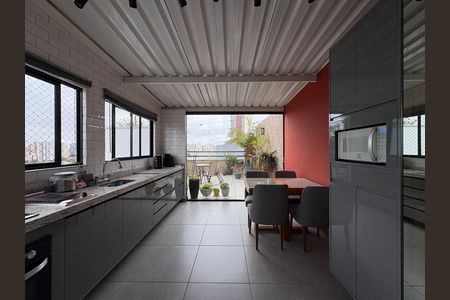 Apartamento à venda com 122m², 2 quartos e 2 vagas Apartamento à venda com 122m², 2 quartos e 2 vagasCozinha