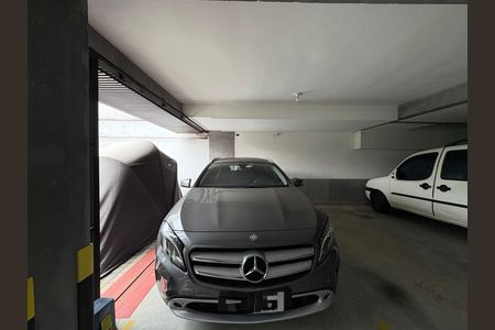 Apartamento à venda com 122m², 2 quartos e 2 vagas Apartamento à venda com 122m², 2 quartos e 2 vagasGaragem