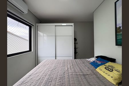 Apartamento à venda com 122m², 2 quartos e 2 vagas Apartamento à venda com 122m², 2 quartos e 2 vagasSuite