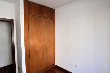 Apartamento à venda com 92m², 3 quartos e 2 vagasQuarto 1