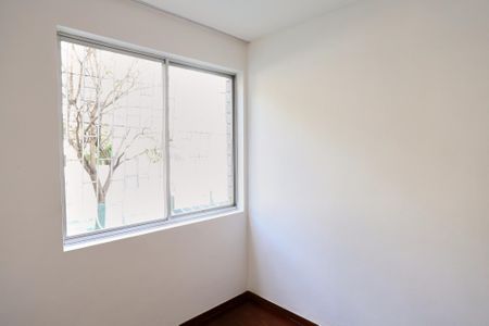 Apartamento à venda com 92m², 3 quartos e 2 vagasQuarto 1