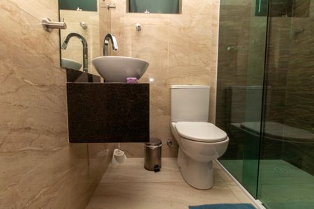 Casa para alugar com 290m², 7 quartos e sem vagaBanheiro da Suíte 7