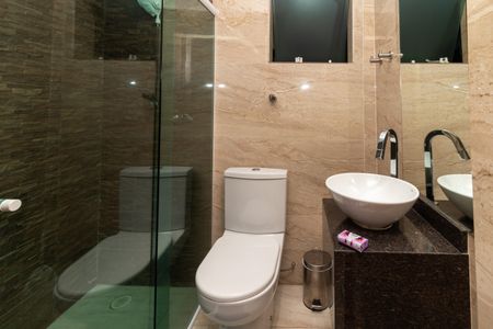 Casa para alugar com 290m², 7 quartos e sem vagaBanheiro da Suite 6