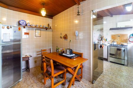 Apartamento à venda com 265m², 4 quartos e 2 vagasCopa