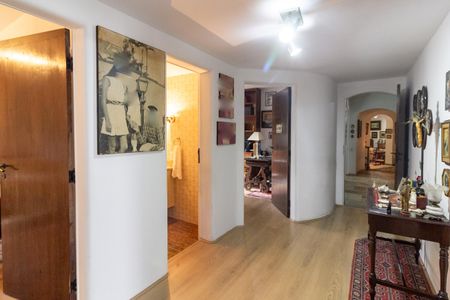 Apartamento à venda com 265m², 4 quartos e 2 vagasHall de distribuição dos dormitórios