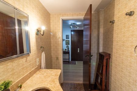 Apartamento à venda com 265m², 4 quartos e 2 vagasBanheiro Social