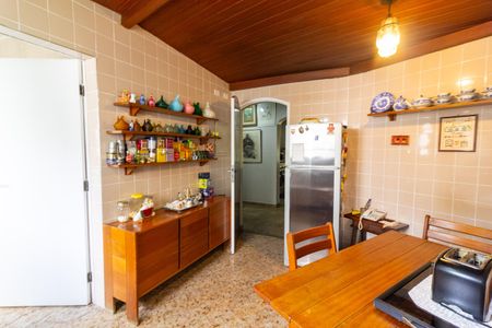 Apartamento à venda com 265m², 4 quartos e 2 vagasCopa