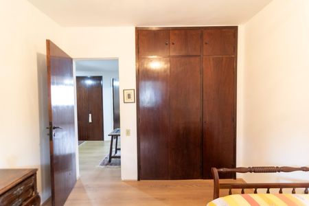 Apartamento à venda com 265m², 4 quartos e 2 vagasQuarto 1