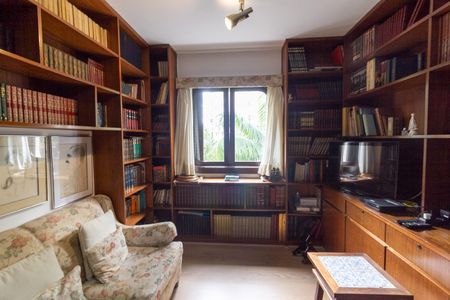 Apartamento à venda com 265m², 4 quartos e 2 vagasQuarto 2