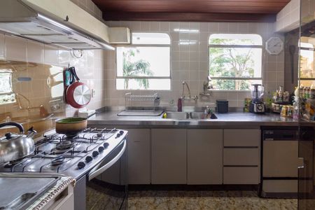 Apartamento à venda com 265m², 4 quartos e 2 vagasCozinha