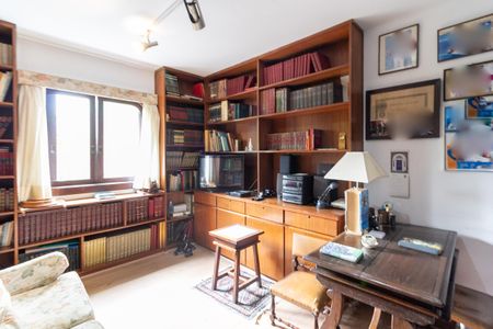 Apartamento à venda com 265m², 4 quartos e 2 vagasQuarto 2