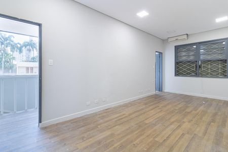 Casa para alugar com 179m², 3 quartos e 3 vagas Casa para alugar com 179m², 3 quartos e 3 vagasSuíte