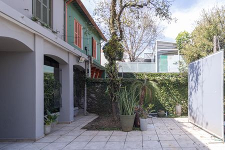 Casa para alugar com 179m², 3 quartos e 3 vagas Casa para alugar com 179m², 3 quartos e 3 vagasGaragem