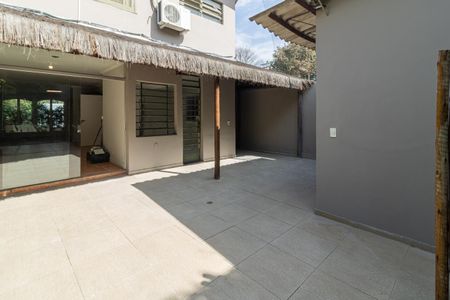 Casa para alugar com 179m², 3 quartos e 3 vagas Casa para alugar com 179m², 3 quartos e 3 vagasQuintal