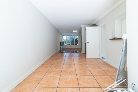 Casa para alugar com 179m², 3 quartos e 3 vagas Casa para alugar com 179m², 3 quartos e 3 vagasSala de Jantar