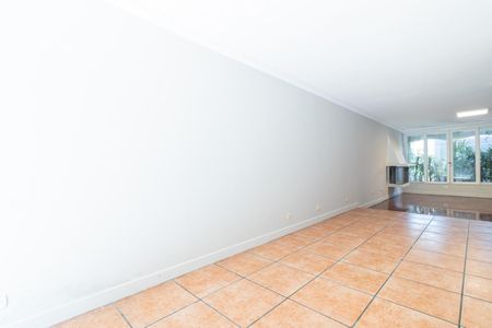 Casa para alugar com 179m², 3 quartos e 3 vagas Casa para alugar com 179m², 3 quartos e 3 vagasSala de Jantar