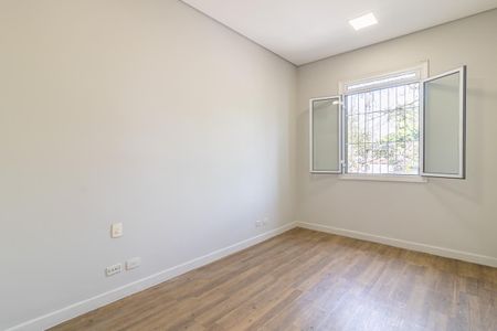 Casa para alugar com 179m², 3 quartos e 3 vagas Casa para alugar com 179m², 3 quartos e 3 vagasQuarto 2