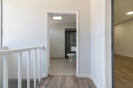 Casa para alugar com 179m², 3 quartos e 3 vagas Casa para alugar com 179m², 3 quartos e 3 vagasCorredor