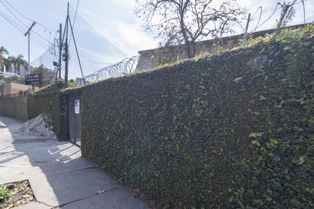 Casa para alugar com 179m², 3 quartos e 3 vagas Casa para alugar com 179m², 3 quartos e 3 vagasFachada