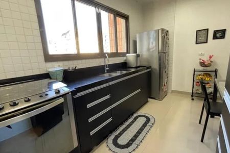 Apartamento à venda com 160m², 3 quartos e 3 vagasCozinha