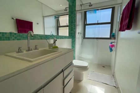 Apartamento à venda com 160m², 3 quartos e 3 vagasBanheiro do Quarto 1