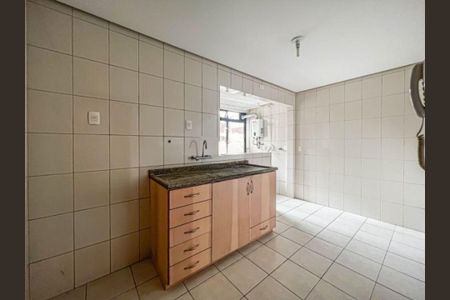 Cozinha de apartamento à venda com 3 quartos, 103m² em Menino Deus, Porto Alegre